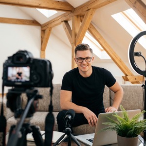 Day-in-the-Life Vlogger Assistant